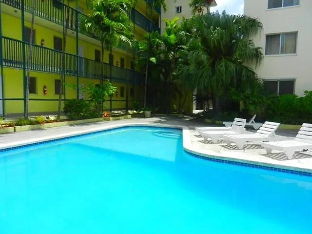 Lovely Apartment With Private Gym, Near Beach, Downtown, 24Hr Security, Pool, Gated 나사우 0*,