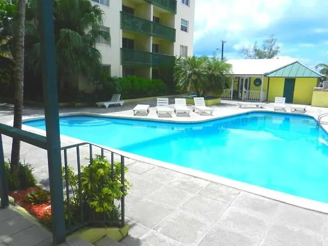 Lovely Apartment With Private Gym, Near Beach, Downtown, 24Hr Security, Pool, Gated 나사우