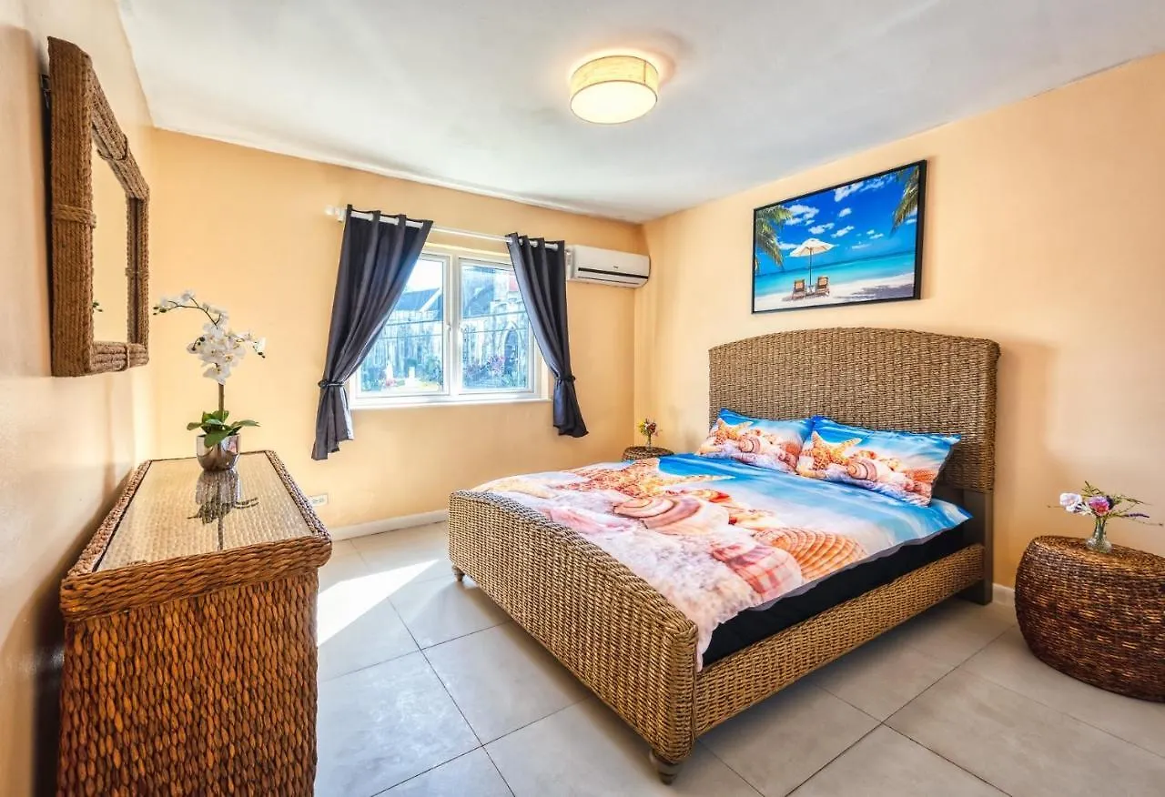 נסאו Lovely Apartment With Private Gym, Near Beach, Downtown, 24Hr Security, Pool, Gated איי בהאמה