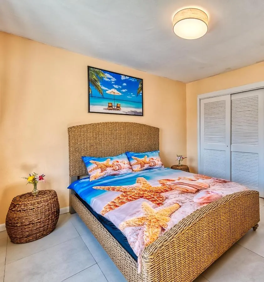 נסאו Lovely Apartment With Private Gym, Near Beach, Downtown, 24Hr Security, Pool, Gated